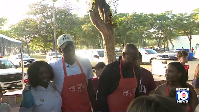 Miami Heat’s Bam Adebayo, Tyler Herro host Thanksgiving meal giveaway
