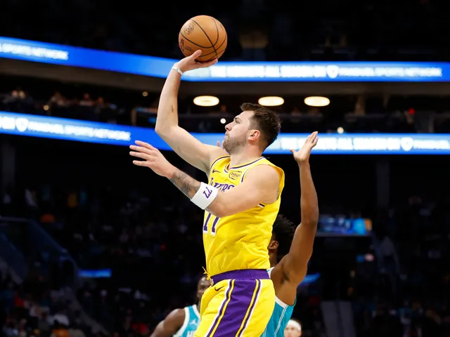 Los Angeles Lakers dominate Charlotte Hornets as Luka Doncic stars