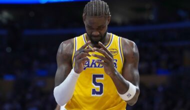 Lakers Injury Report: Ayton gives update after tweaking back in Memphis