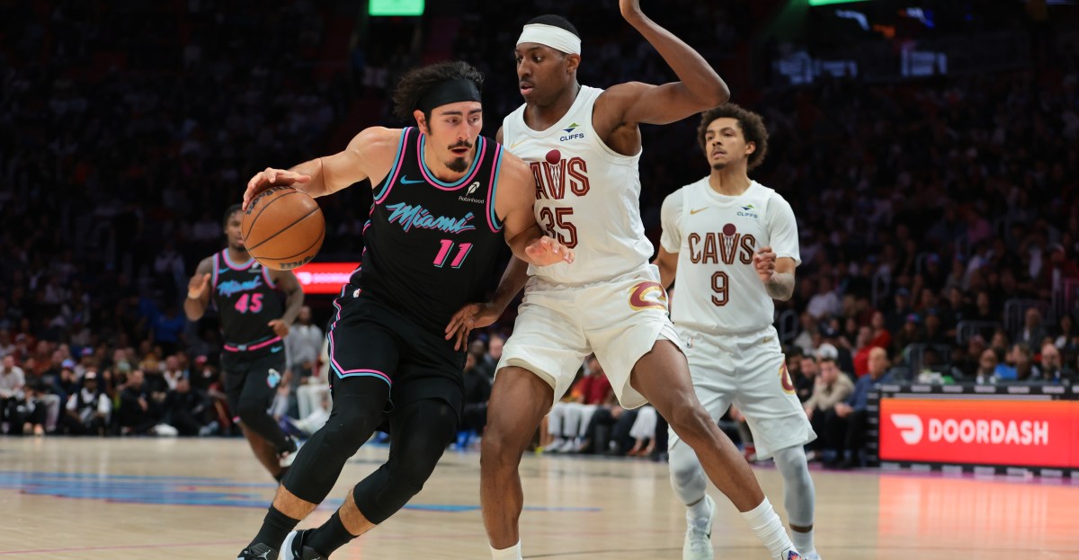 Nae’Qwan Tomlin continues to provide exactly what Cavs need: ‘He’s like a racehorse’