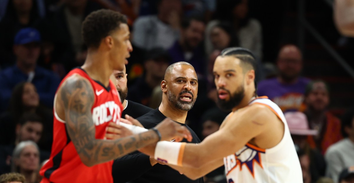 Rockets douse Suns 114-92 | The Dream Shake