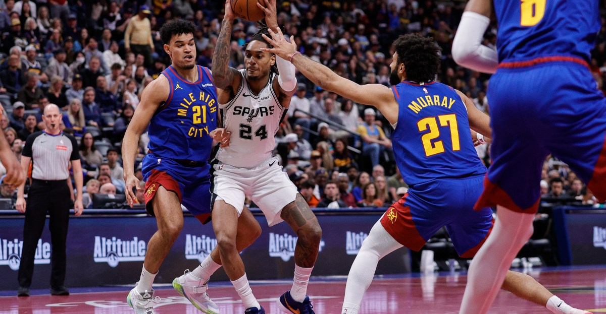 Highlights: Devin Vassell drops season-high 35 in shootout win versus Nuggets