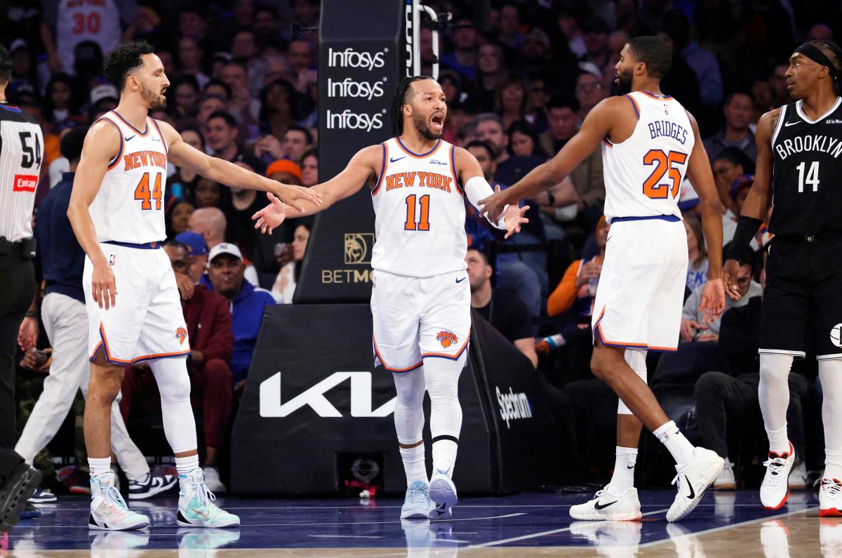 Knicks easily handle tanking Nets for fourth straight win