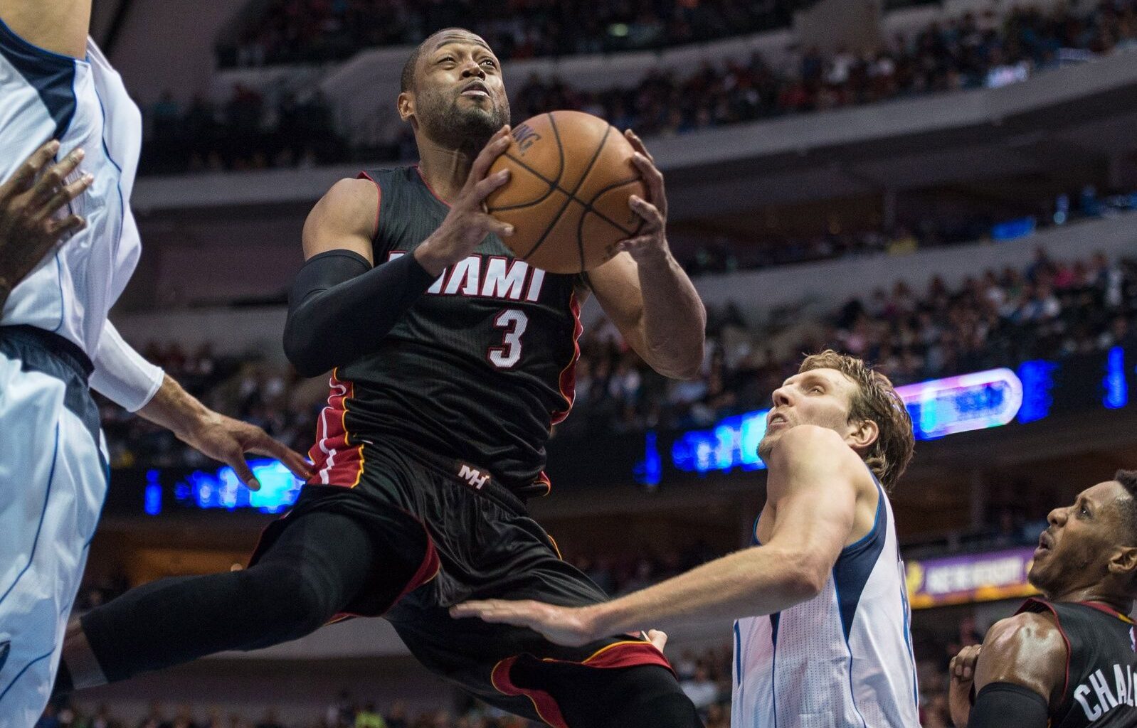 Mavericks Owner Mark Cuban Doubles Down on Claim That Referees Cost Dallas the 2006 NBA Finals vs. Heat