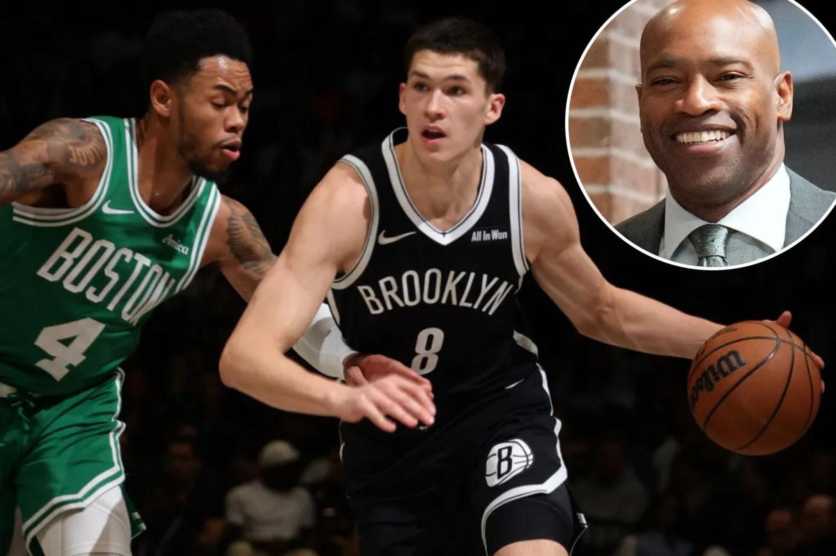 Nets' Egor Demin gets valuable tips from Vince Carter
