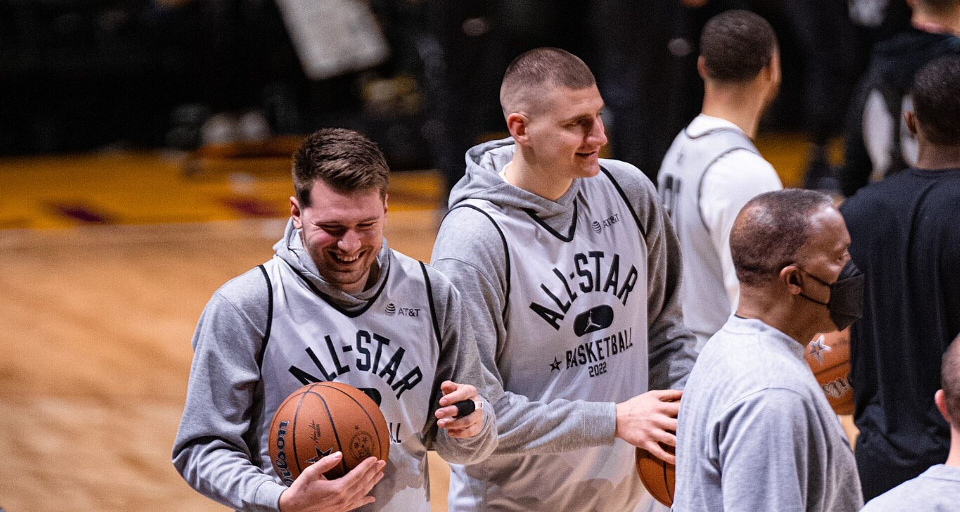 Lakers vs. Nuggets Nikola Jokic Luka Doncic lebron james how to watch