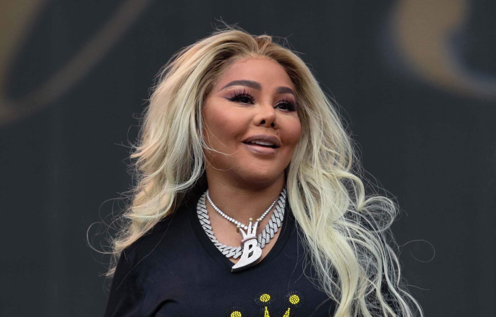 Lil Kim Pops Out At Brooklyn Nets Halftime Show For 'Biggie' Night