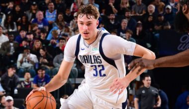 Mavs' Flagg torches Clips, leaps LeBron as youngest to score 35