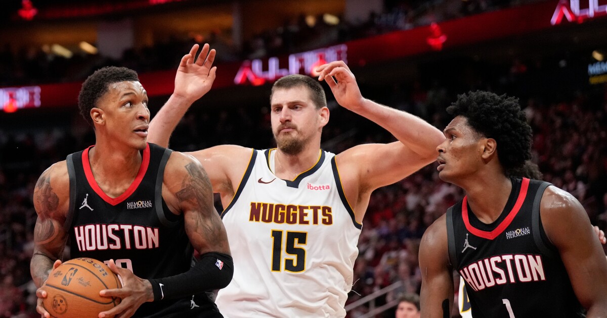 Jokic scores 34, Nuggets beat Rockets 112-109 on Friday night