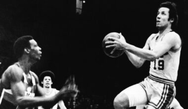 Former Cavalier, coach, Hall of Famer Lenny Wilkens dies at 88