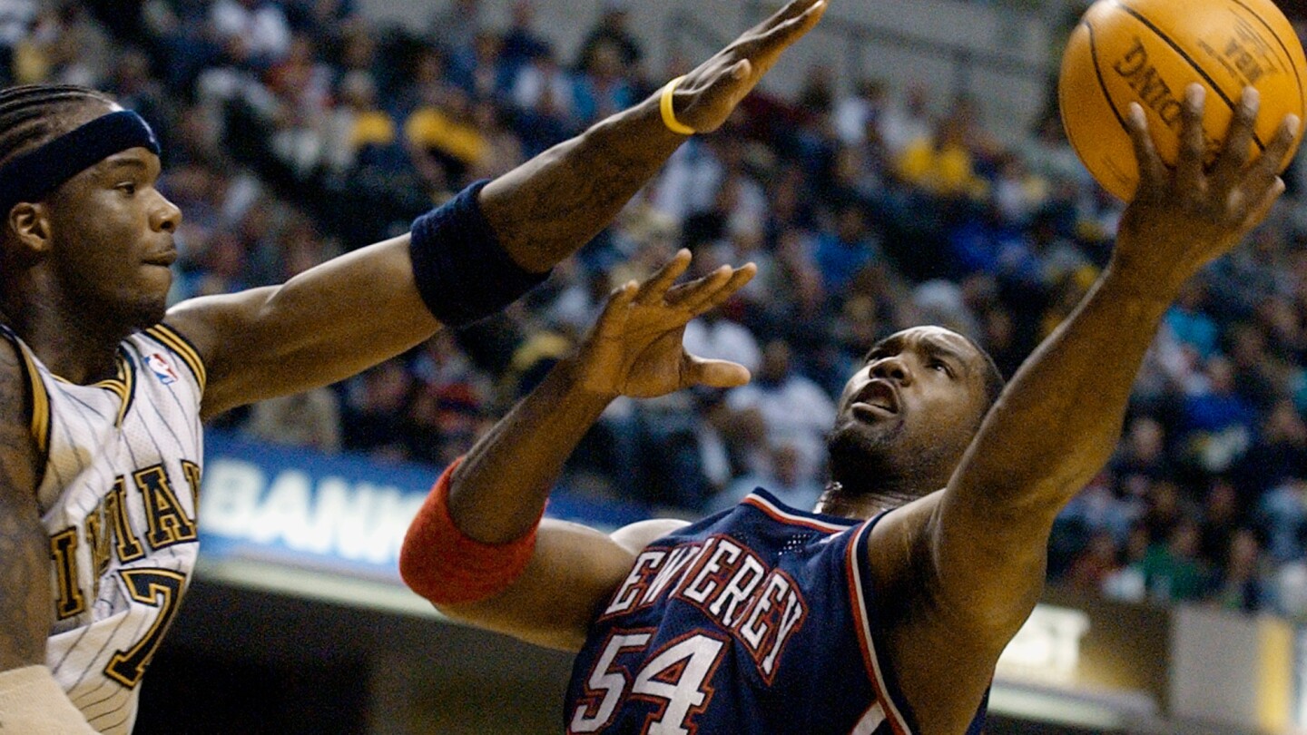 Rodney Rogers, who starred at Wake Forest before a 12-year NBA career, dies at 54