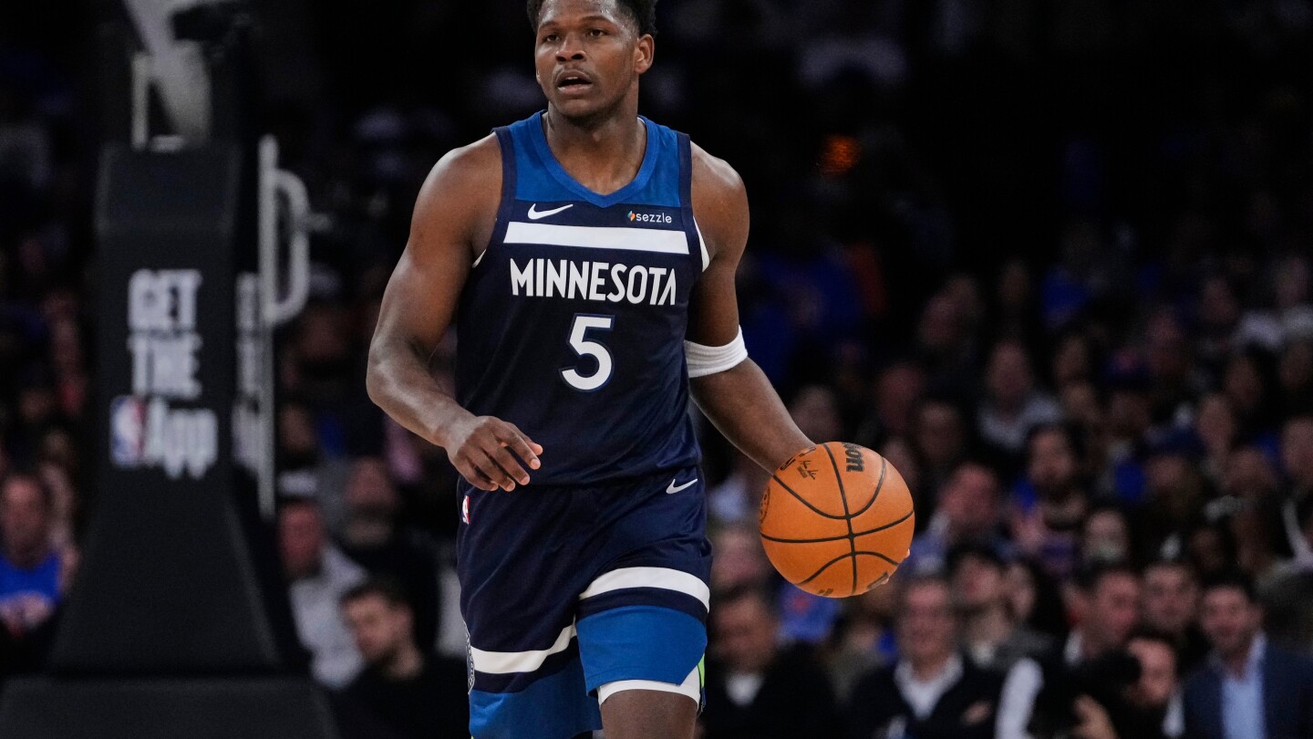 Anthony Edwards returns from injury but Wolves routed in New York