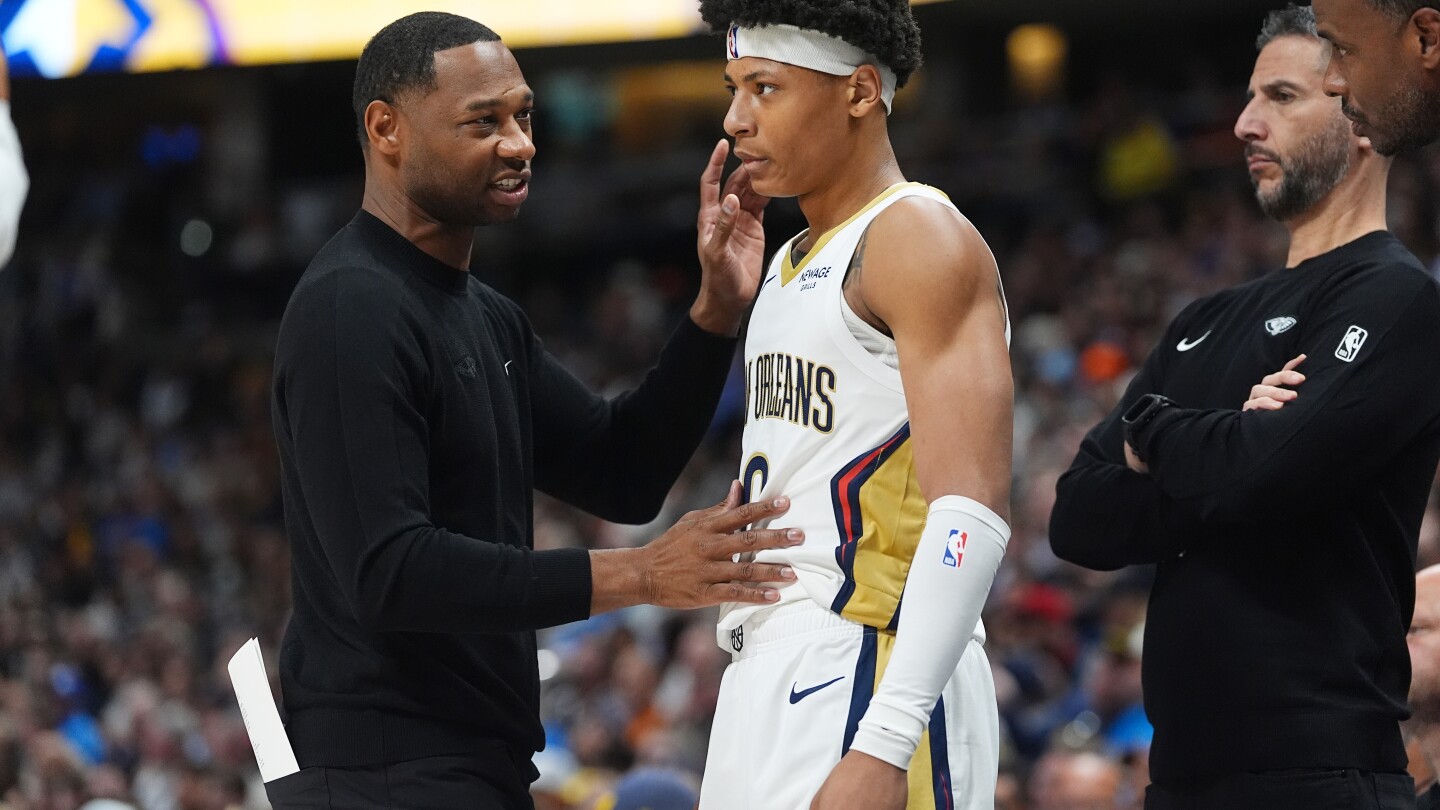 Pelicans fire coach Willie Green 12 games into his 5th season