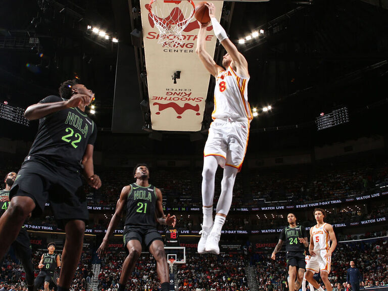 Hawks inflict Pelicans' 9th straight loss behind Porzingis' 29 points