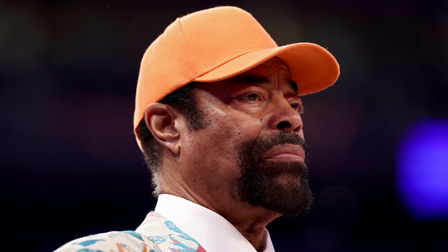 Clyde Frazier admits the Knicks have a potentially fatal flaw