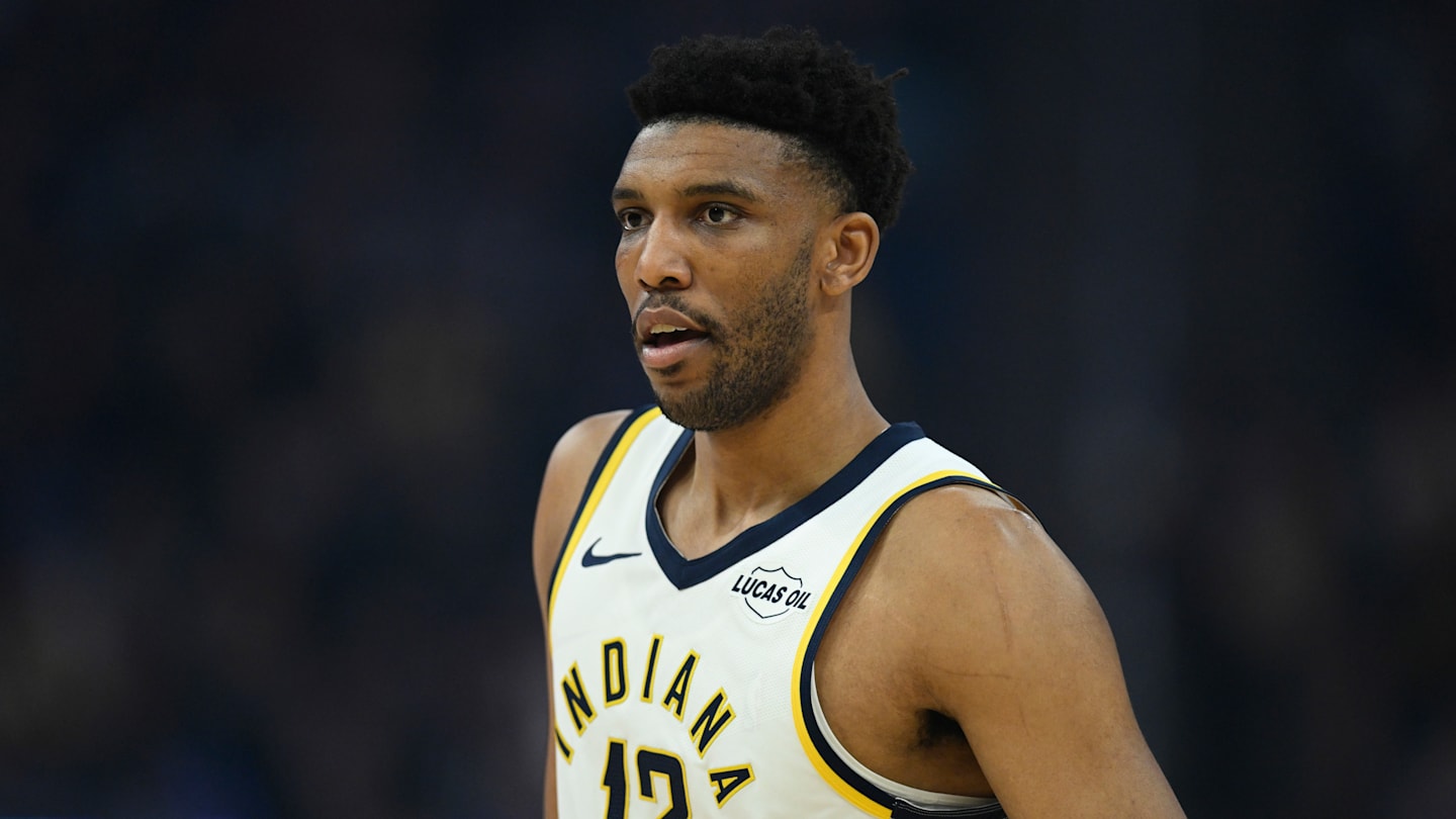 Indiana Pacers center Tony Bradley (13) during a game against the Golden State Warriors.