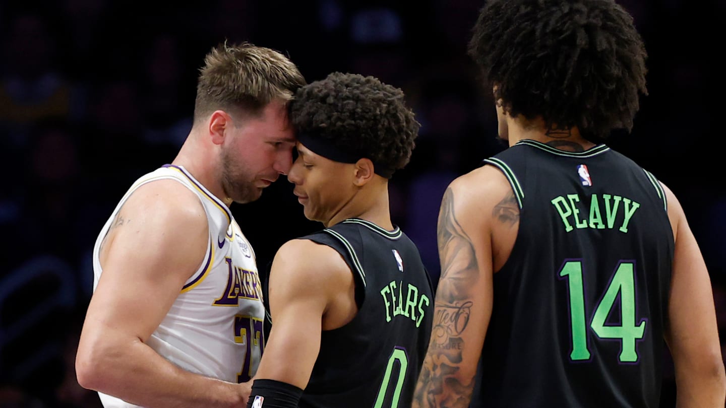 New Orleans Pelicans v Los Angeles Lakers