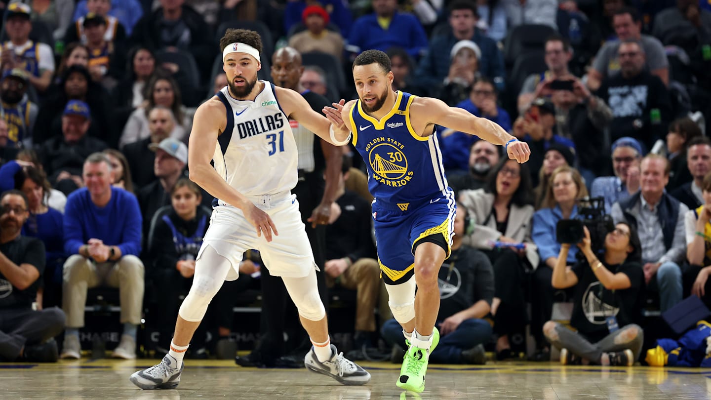 Dallas Mavericks v Golden State Warriors