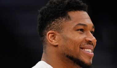 Portland Trail Blazers v Milwaukee Bucks