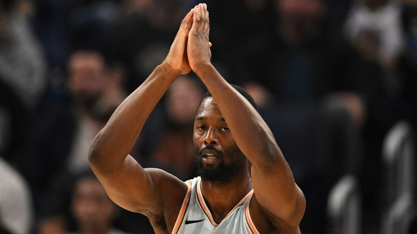 San Antonio Spurs v Golden State Warriors