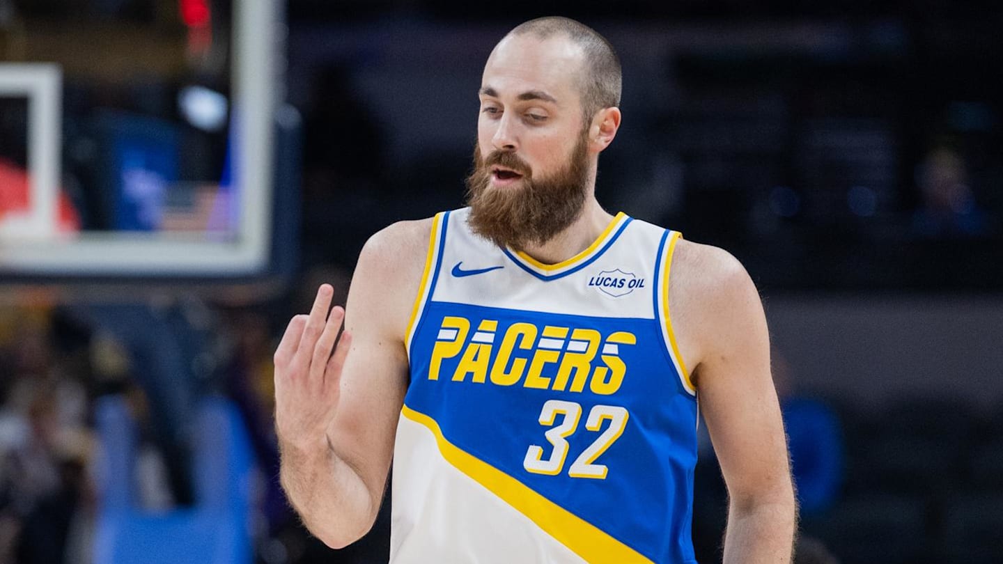 Indiana Pacers center Jay Huff (32) reacts after making a basket against the Chicago Bulls during the first half at Gainbridge Fieldhouse.