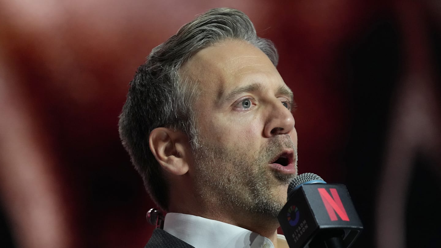 Netflix's Canelo vs Crawford - Weigh In