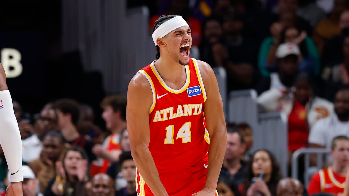 Los Angeles Lakers v Atlanta Hawks