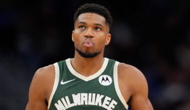 Sacramento Kings v Milwaukee Bucks