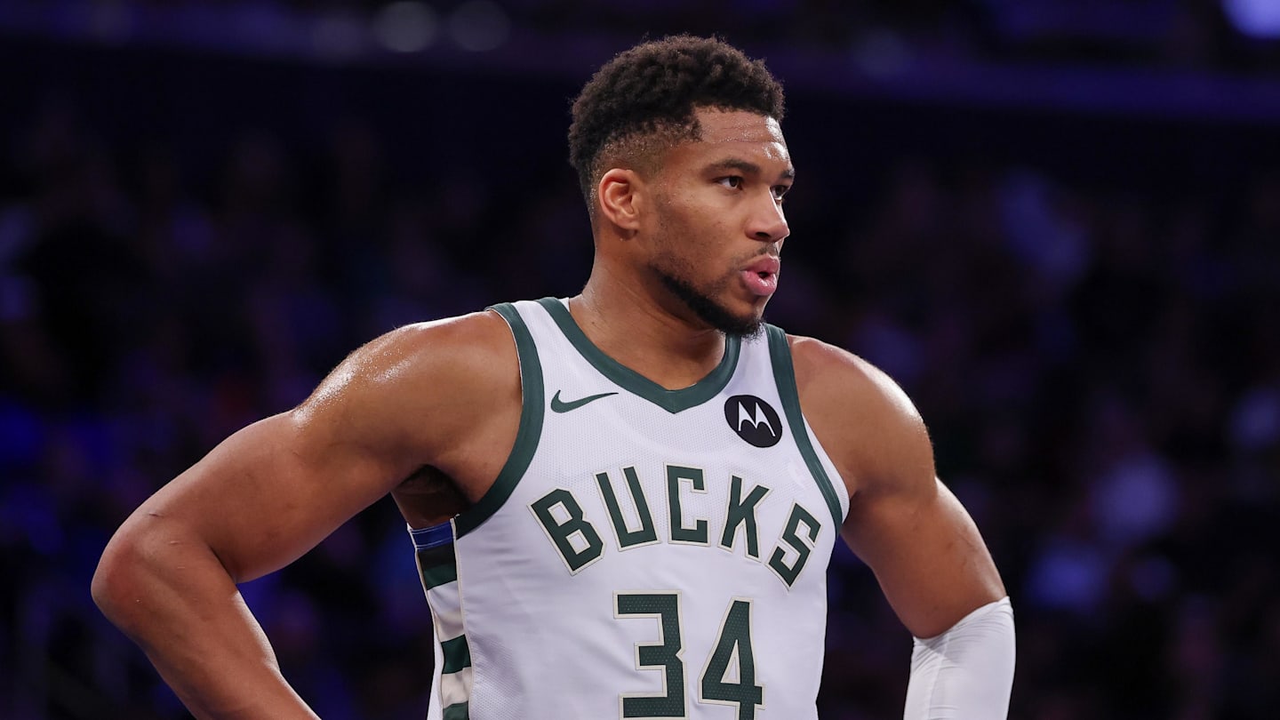 Knicks, Giannis Antetokounmpo Trade Talks Take Concerning Turn