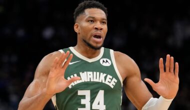 Sacramento Kings v Milwaukee Bucks