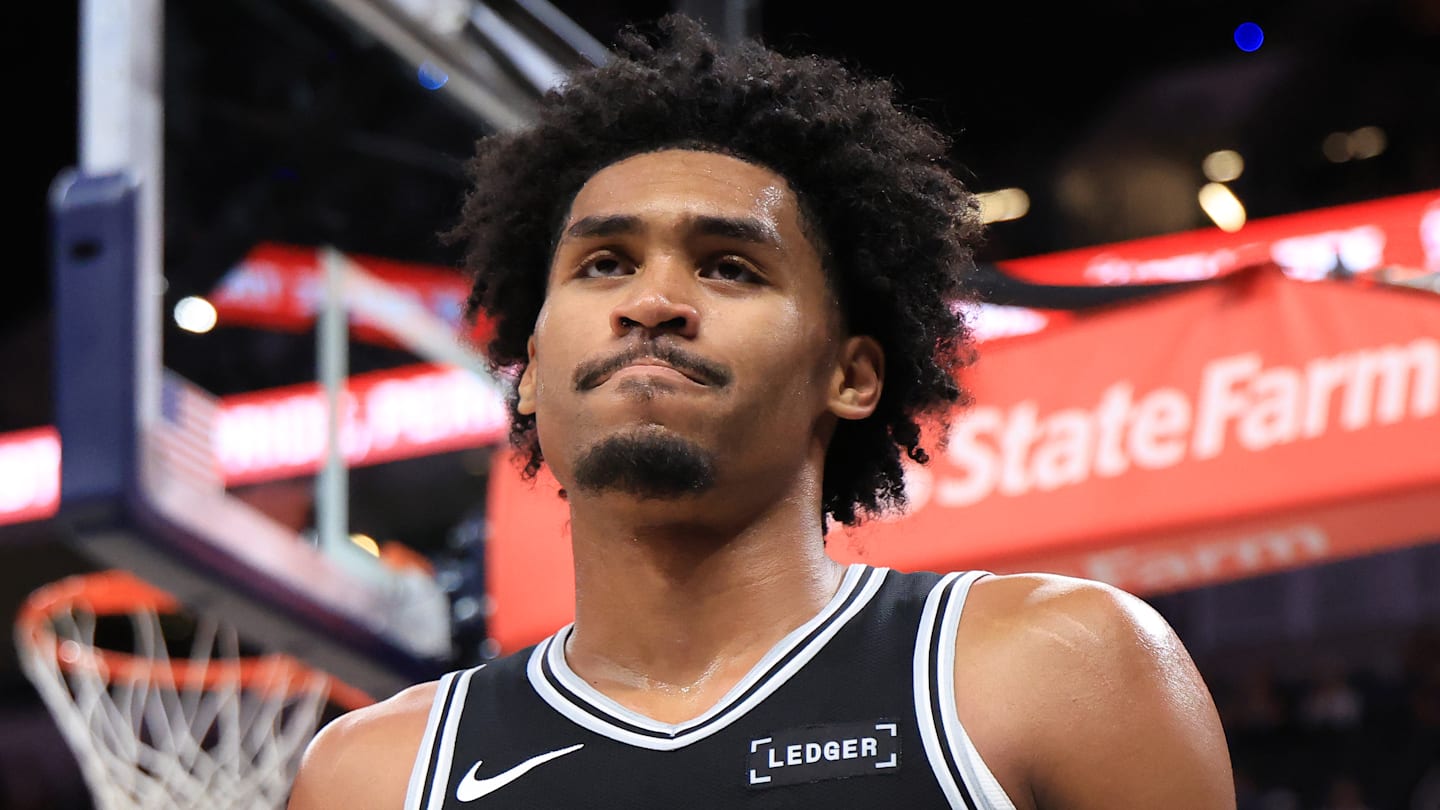 San Antonio Spurs v Indiana Pacers