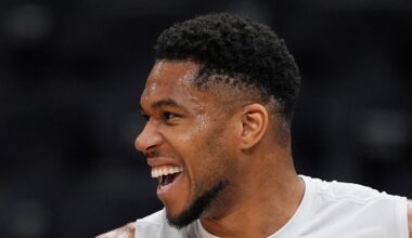 Sacramento Kings v Milwaukee Bucks