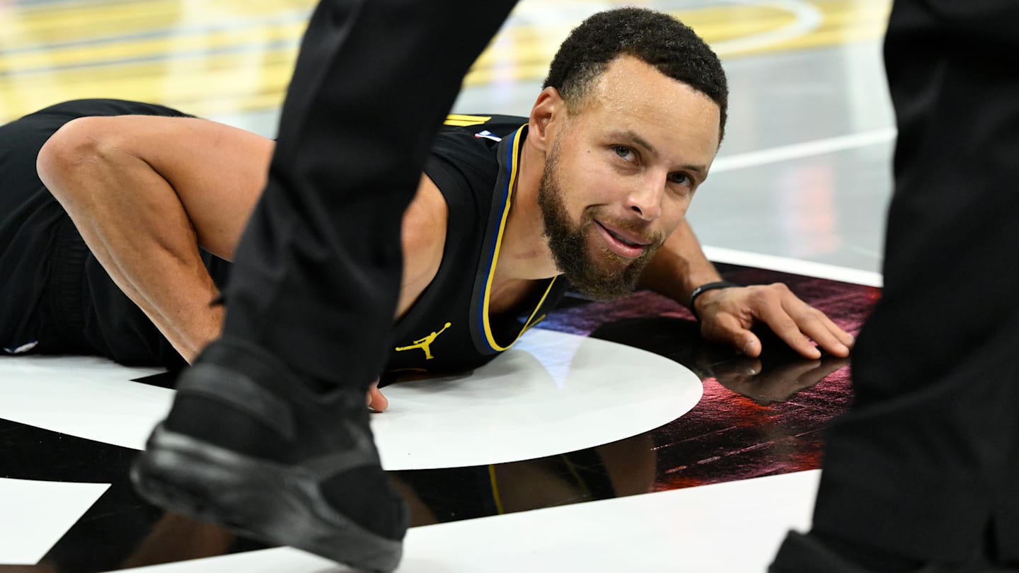 Portland Trail Blazers v Golden State Warriors