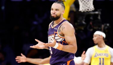 Phoenix Suns v Los Angeles Lakers
