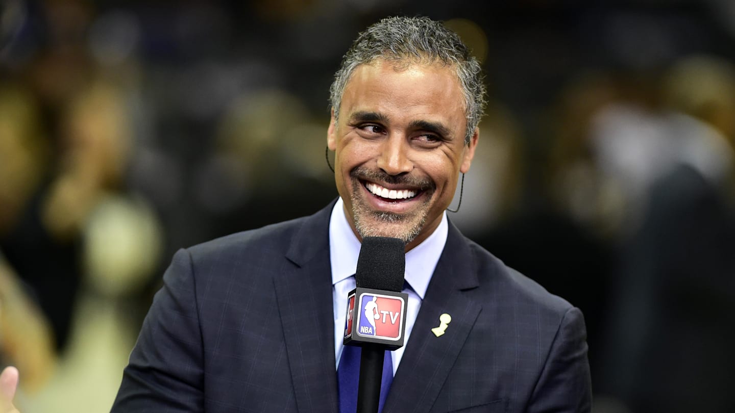 Lakers Legend Rick Fox Announces Surprise Personal News