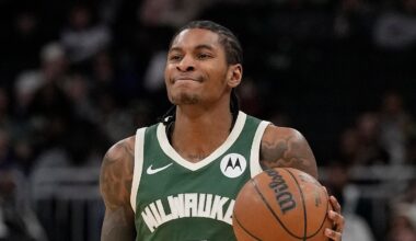 Detroit Pistons v Milwaukee Bucks