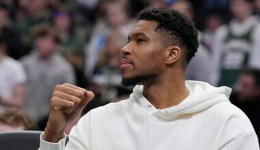 Detroit Pistons v Milwaukee Bucks