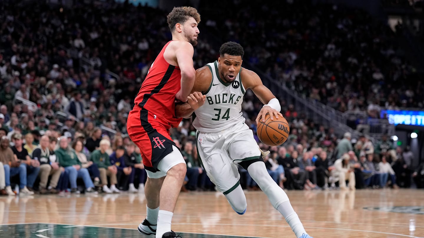 Memphis Grizzlies v Houston Rockets