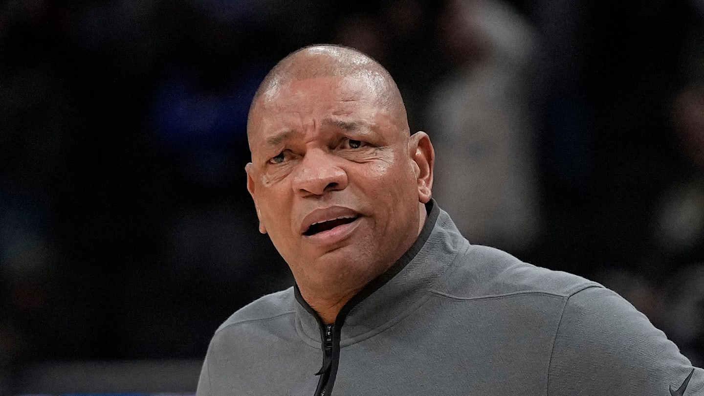 Philadelphia 76ers v Milwaukee Bucks