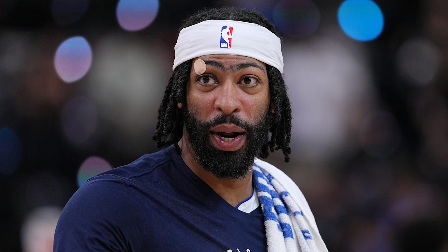 Dallas Mavericks v Los Angeles Clippers