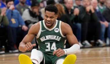 Detroit Pistons v Milwaukee Bucks