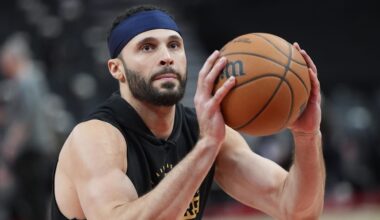 Former Lakers Forward Explains What Separates LeBron James from Kobe Bryant