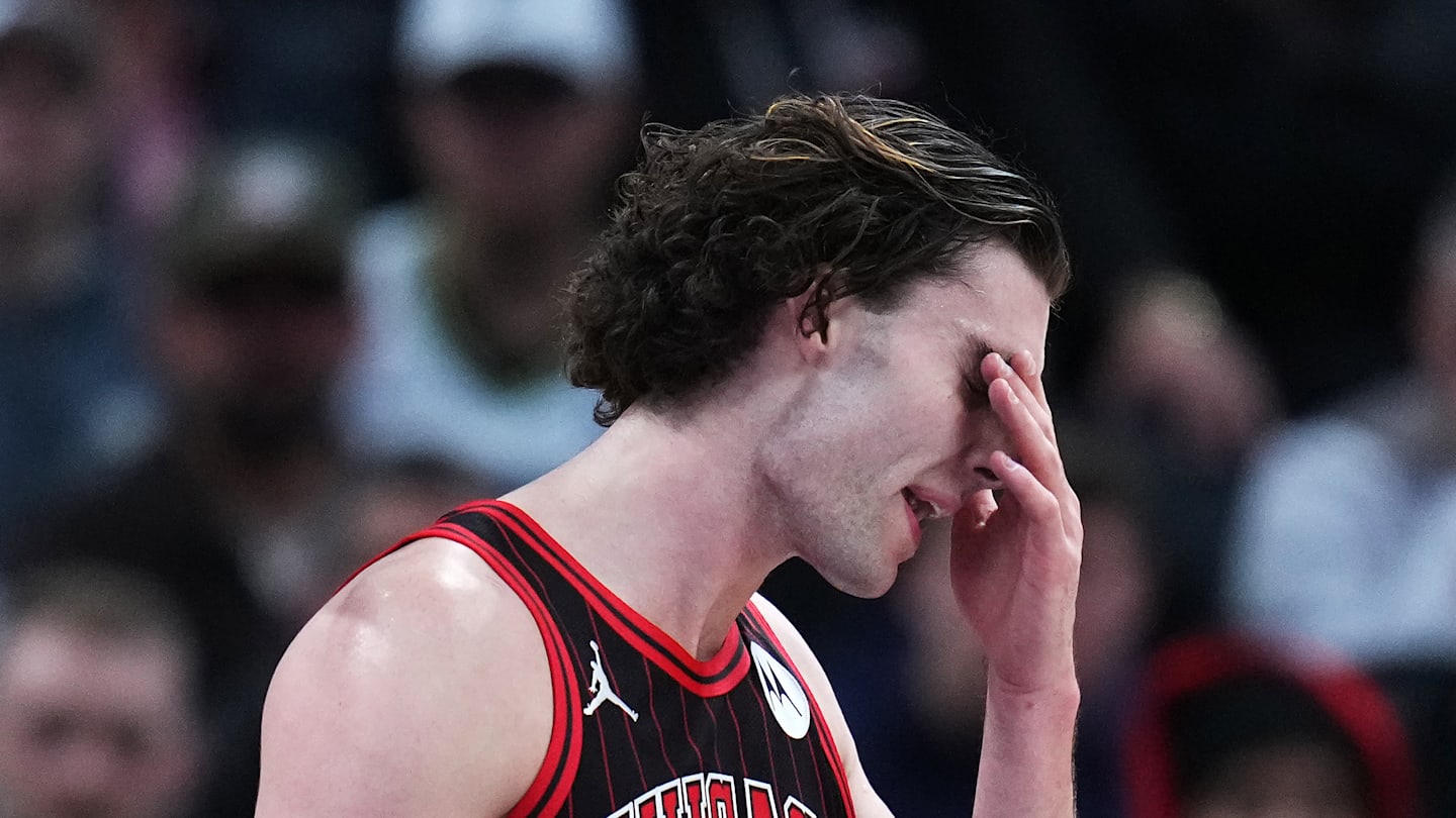 Chicago Bulls v Indiana Pacers