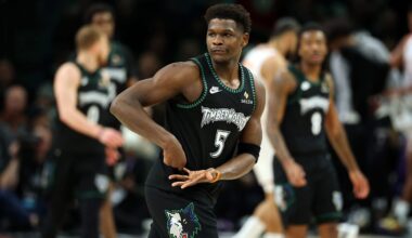 Phoenix Suns v Minnesota Timberwolves