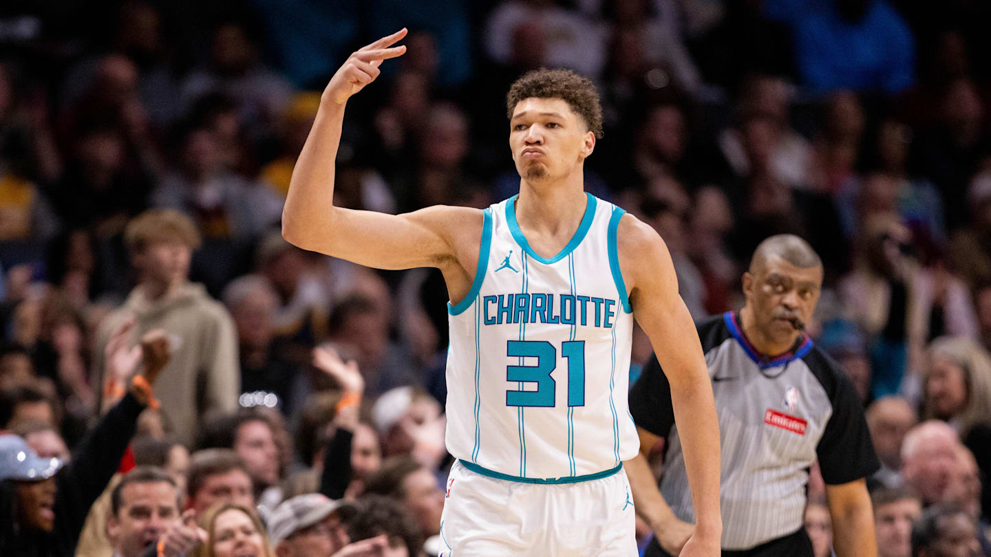 Banged-up Hornets head west to take on sputtering Cavaliers