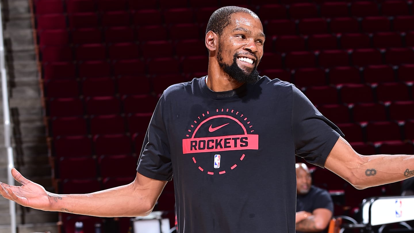 Dallas Mavericks v Houston Rockets