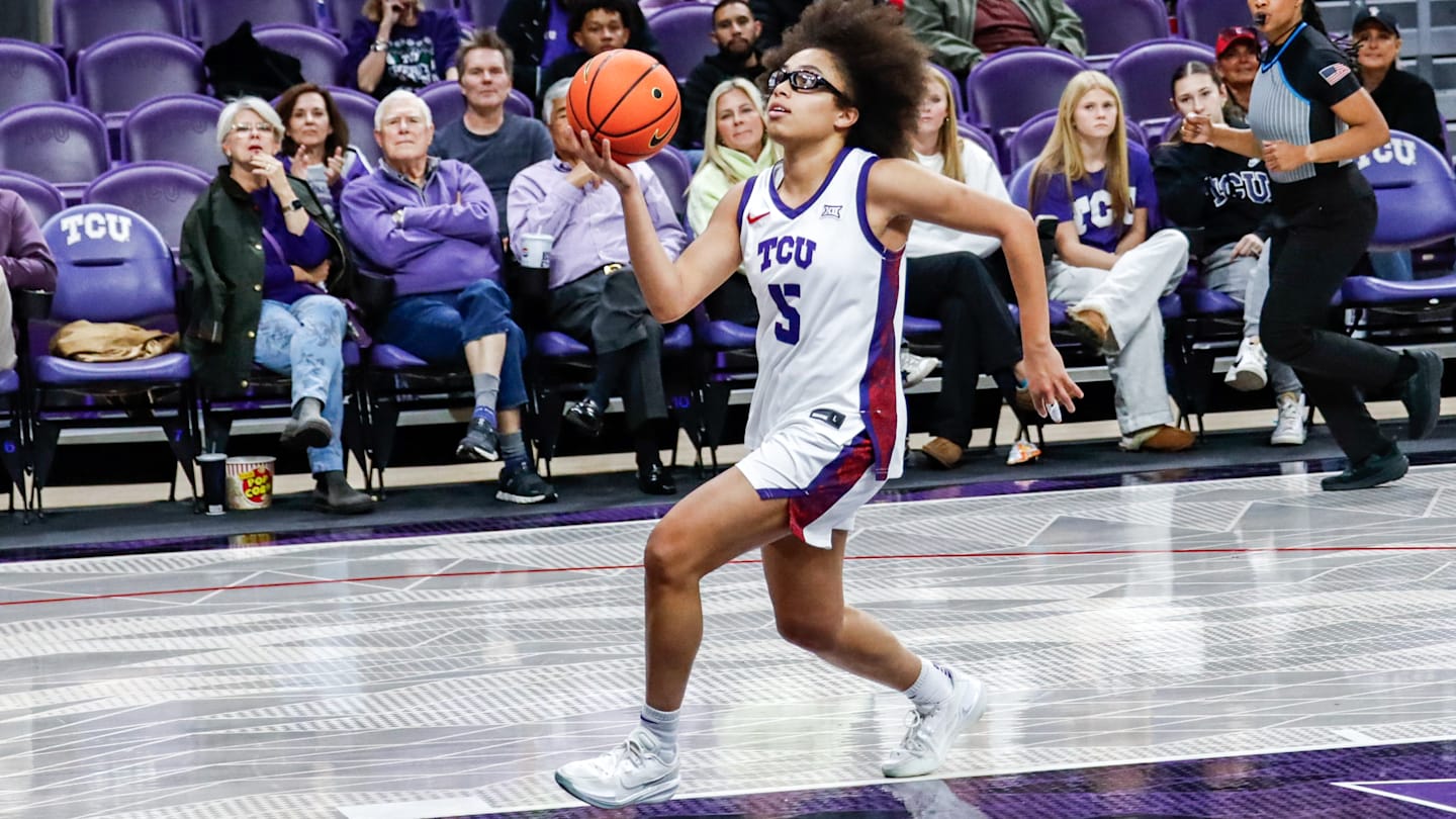 Miles Drops Another Triple-Double, TCU Women's Basketball Flies Past Jacksonville