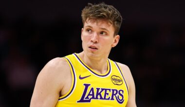 Los Angeles Lakers v Charlotte Hornets