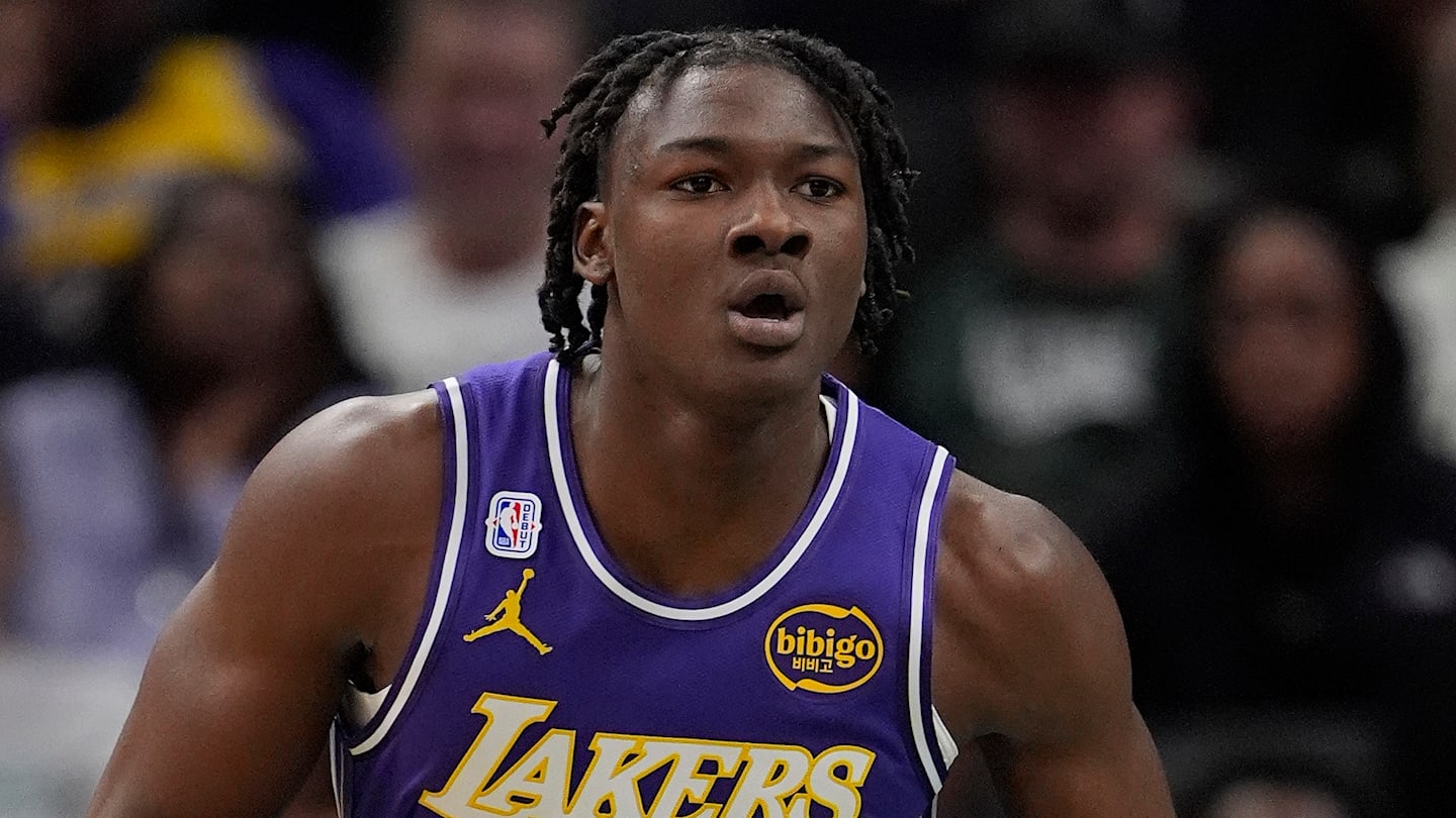 Los Angeles Lakers v Milwaukee Bucks