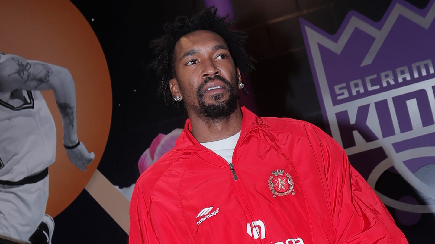 Houston Rockets v Sacramento Kings